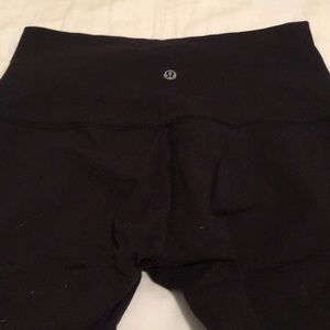 Black Lululemon leggings